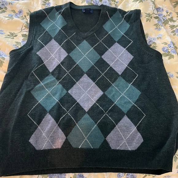 Vest - Picture 1 of 2